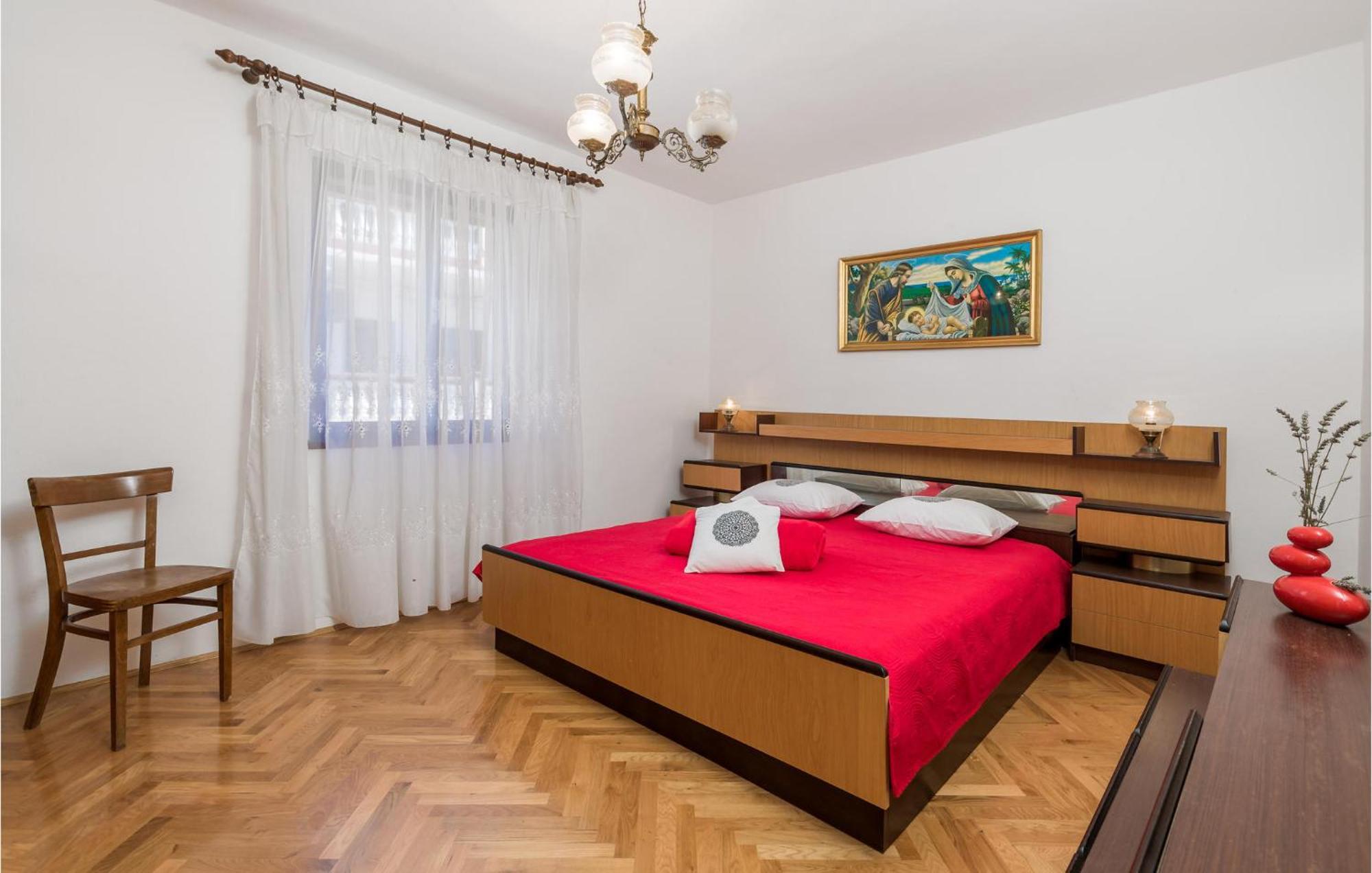 2 Bedroom Awesome Apartment In Pag Pag Town Esterno foto